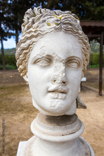 Close up of ancient Greek m...