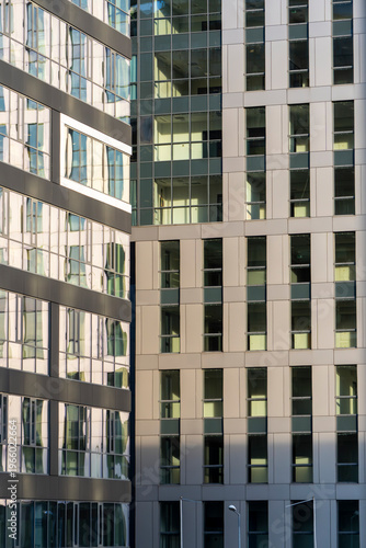 współczesna architektura- biurowce w mieście