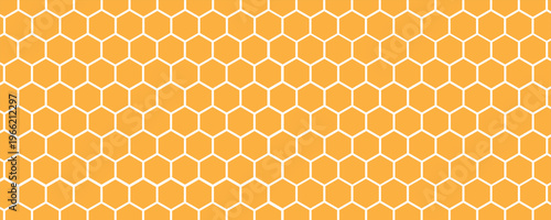 Honeycomb hexagonal seamless pattern. white, orange beehive background. Gradation color. Honeycomb, bees hive cells pattern. Grid design, vector background. Flat vector illustration