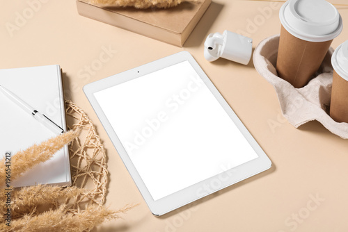 Tablet computer with earpho...