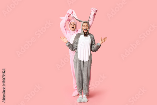 Shocked young couple in bun...