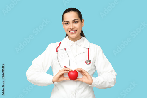 Portrait of female doctor w...