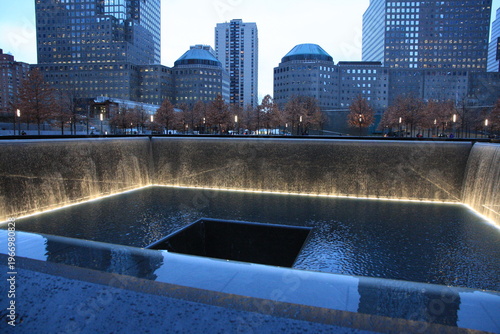 Bild auf Leinwand National September 11 Memorial & Museum
