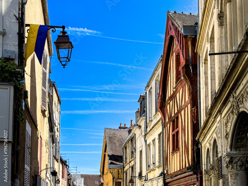 Cultural Heritage Explored: Discovering Auxerre's Timeless Street Scenes