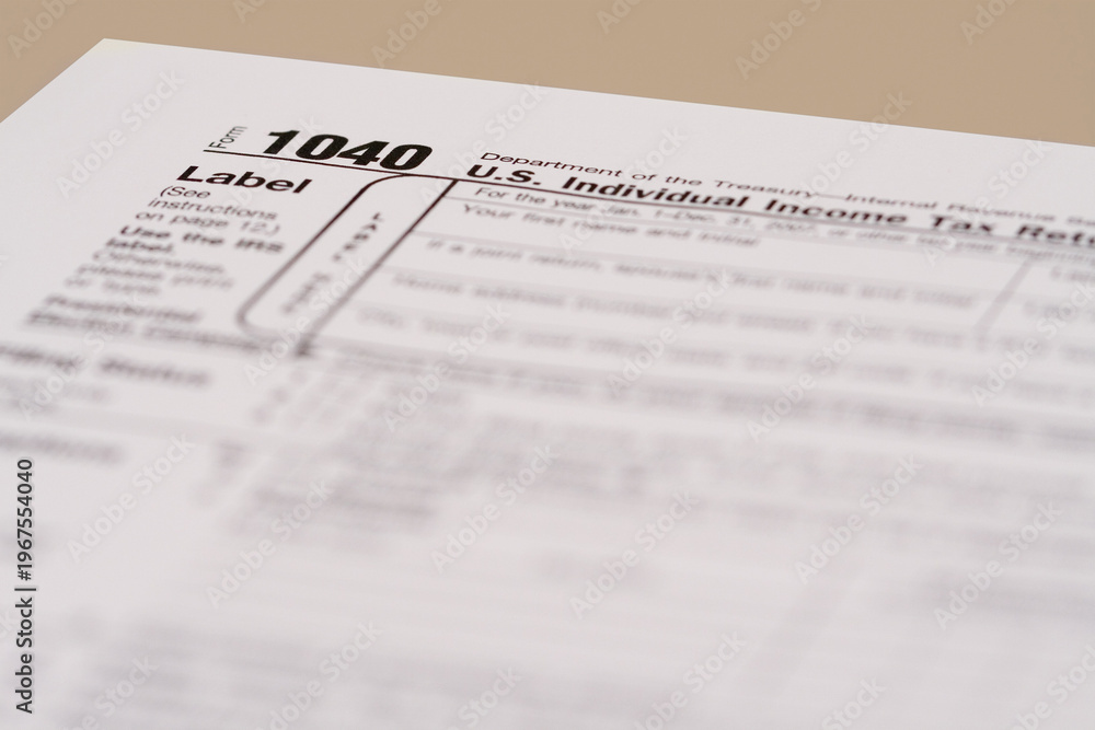Obraz premium IRS Tax Form 1040 Closeup U.S. Income Tax Filing Concept