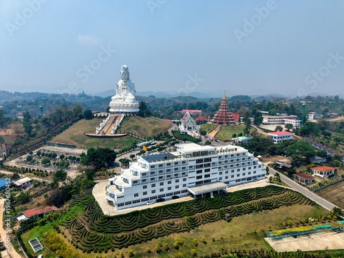 Obraz na plátně Aerial view of Wat Huay Pla Kang temple complex with giant Guan Yin statue in Ch