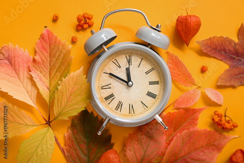Alarm clock with autumn lea...