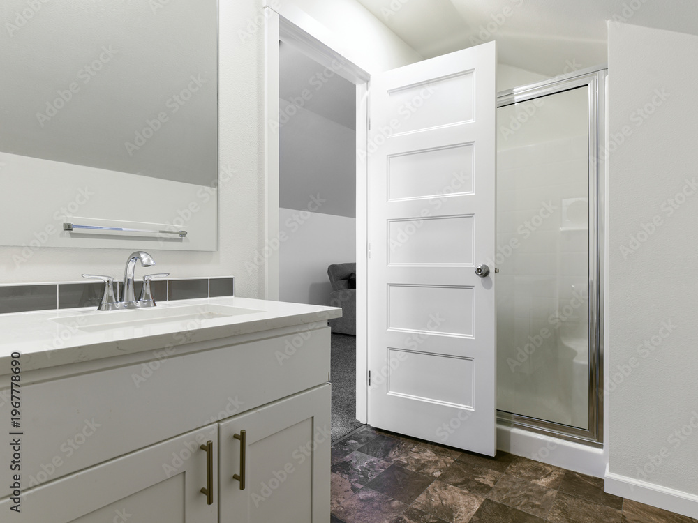 Fototapeta premium Modern residential bathroom interior