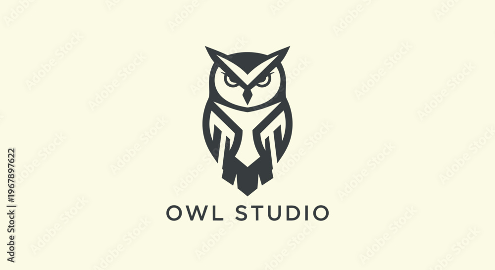 Fototapeta premium Elegant Owl Studio Logo - A Symbol of Wisdom and Creativity.