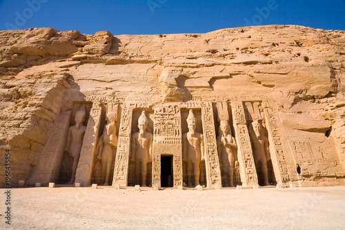 Картината върху платно Abu Simbel Temple at Aswan in Egypt