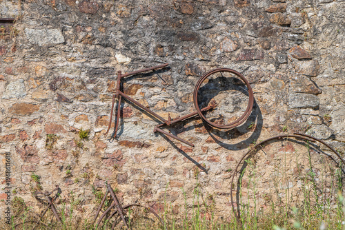 Village en ruine de Oradour-sur-Glane dans le Limousin en France.	
