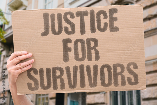 Canvastavla "Justice For Survivors" Survivors of sexual assault deserve access to timely justice and real support