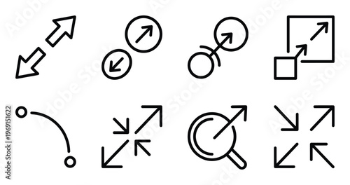 Set of black line resize arrows vector icon on transparent background. scale and zoom symbols