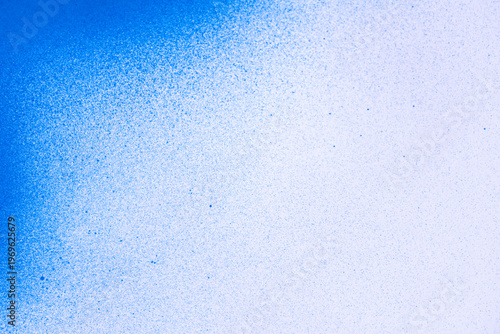 青色のスプレー塗料で塗った背景	