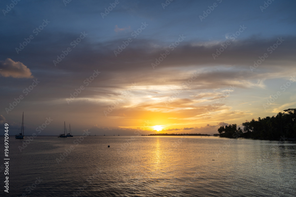 Obraz premium Sunset Over Tahaa Island, French Polynesia
