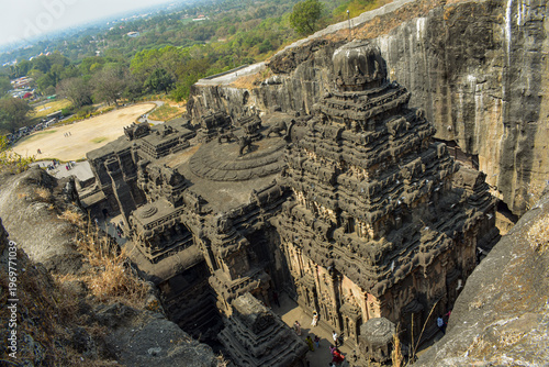 Fotografie The Kailasa Temple (Cave 16) at Ellora Caves, Maharashtra, is a 8th-century monolithic masterpiece