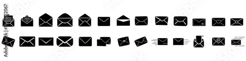 Mail icon vector set. email illustration sign collection. Envelope symbol. Mails web icons set.