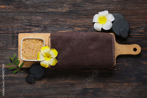 Tray with spa stones, flowe...
