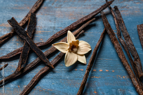 Aromatic vanilla sticks and...
