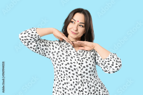 Beautiful mature happy Indi...