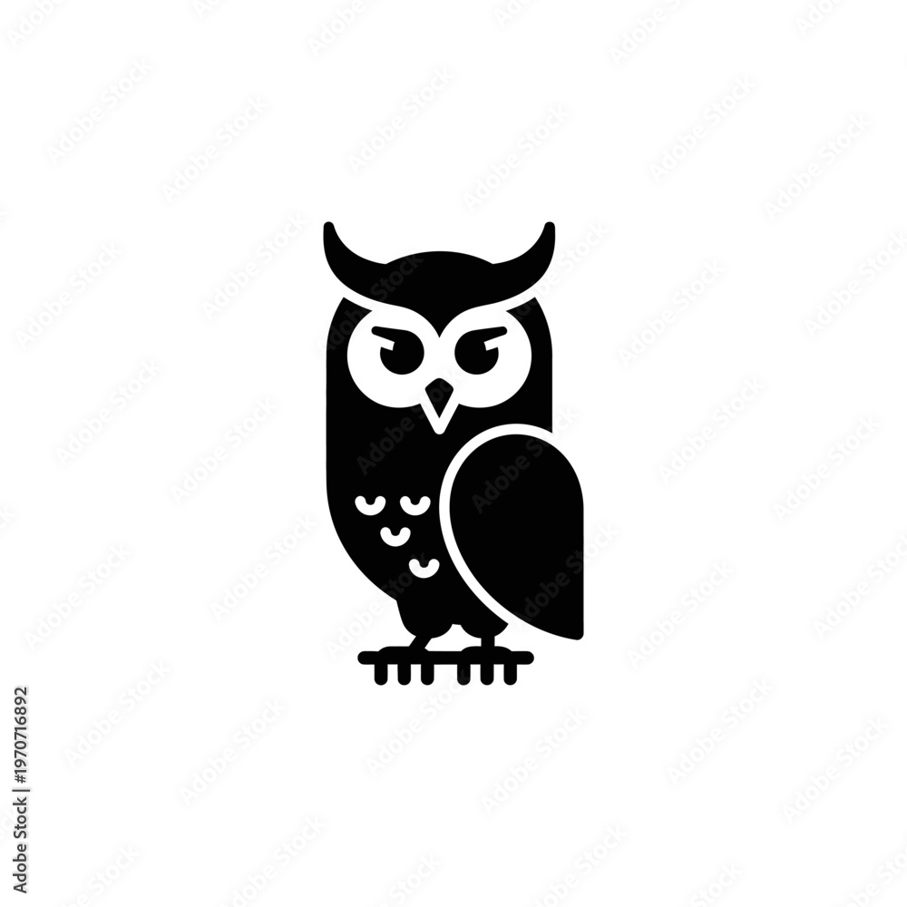 Obraz premium Minimalist Black Owl Icon with Bold Silhouette Design