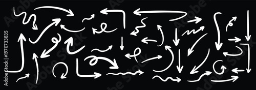 Chalk hand drawn arrow set. Collection of hand drawn isolated arrows. chalk doodle arrows 