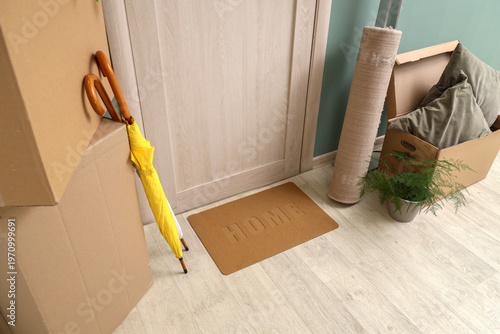 Cardboard boxes with umbrel...