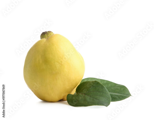 Fresh quince with green lea...
