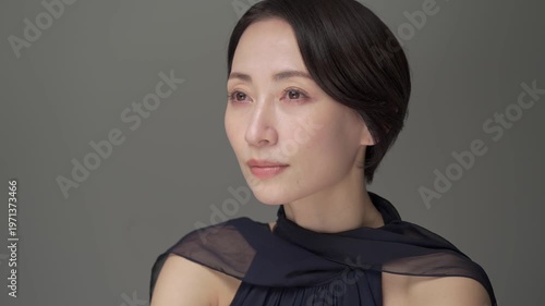 ミドル女性のビューティーイメージ