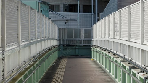 Tokyo Scene : A Deserted Pedestrian Overpass Spanning the City's Beltway as a Stark Contrast to the Light and Shadow of a Life | Shibuya, Tokyo, Japan