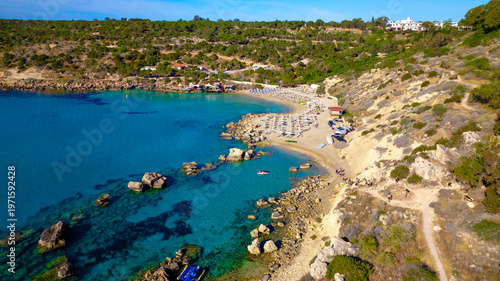 Fotografie yia Napa sea caves area featuring hidden cove with turquoise water and rocks