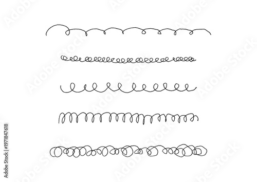 いろいろな種類のぐるぐるした手描きのラインセット2（黒）