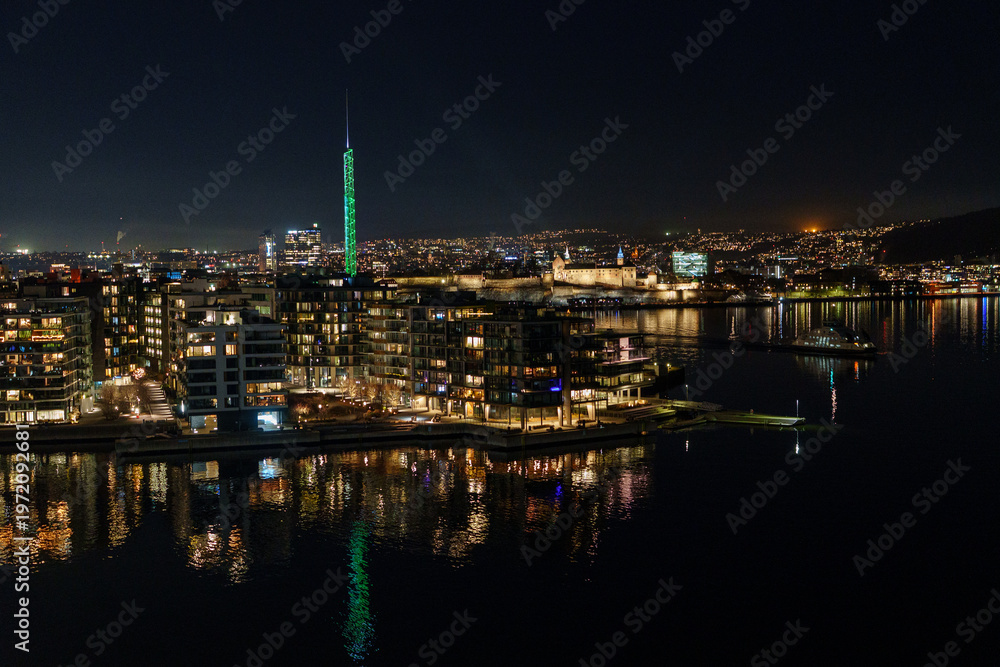 Fototapeta premium Oslo in der Nacht