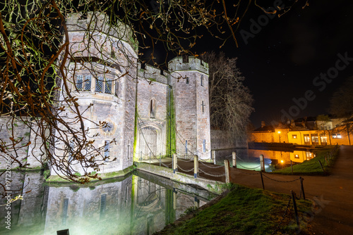 Photos Night photo of the gatehouse at Bishops Palace in Wells