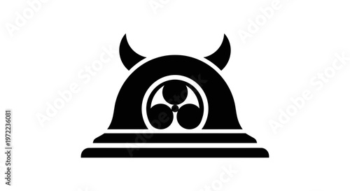 魔除けのデザインが施された伝統的な鈴のイラスト。シンプルな黒色のラインで描かれている。