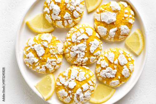 Close up view of lemon crinkle cookies
