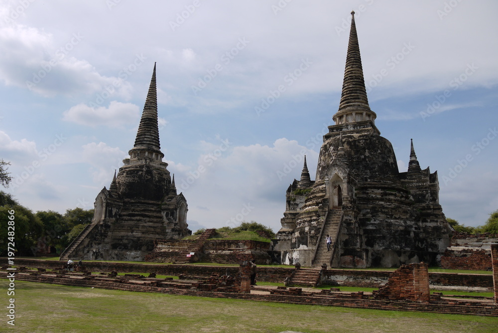 Fototapeta premium Twin Chedi Ruins In Historic Park
