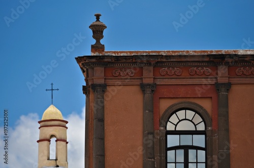 Foto Spanish Colonial buildings in Plaza de Armas, the historic center of San Luis Potosí, Mexico