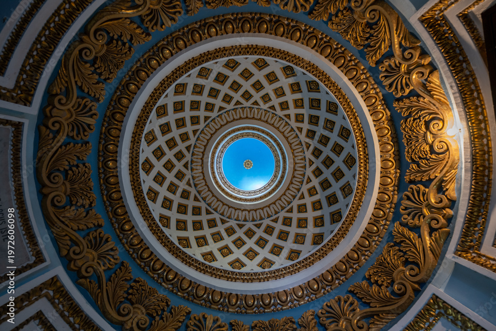 Fototapeta premium Mosta Rotunda dome interior - Mosta, Malta