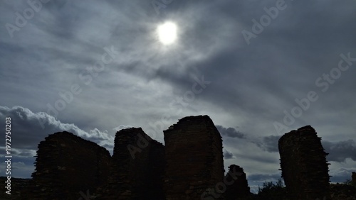 Konstfotografi Chaco Canyon ruins silhouette
