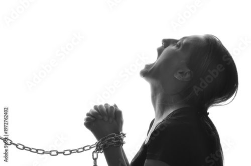 Photos Mulher acorrentada e triste, campanha contra violência da mulher