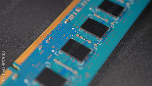 Cuadro en lienzo Computer RAM or Random Access Memory, chips on the board, increasing price concept