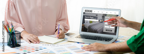 Fotografie Online hotel accommodation booking website provide brisk reservation system