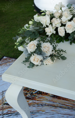 Ramo de novia en mesa