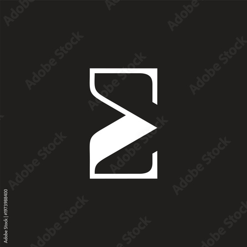 letter e simple triangle geometric monogram logo vector