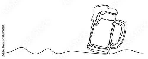A continuous single line drawing of a full beer mug with frothy foam, perfect for pub menus, beverage advertisements, or casual hospitality branding graphics