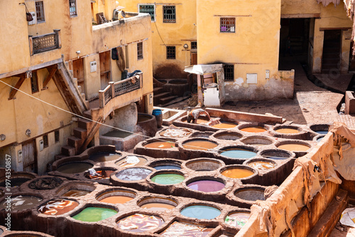 Schilderij op canvas Traditional leather tanneries in Fez, Morocco