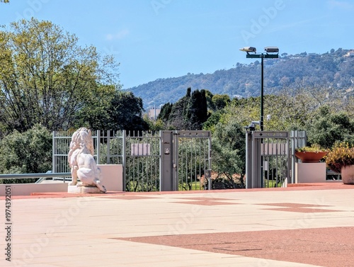Golf Juan, walking in the park Exflora