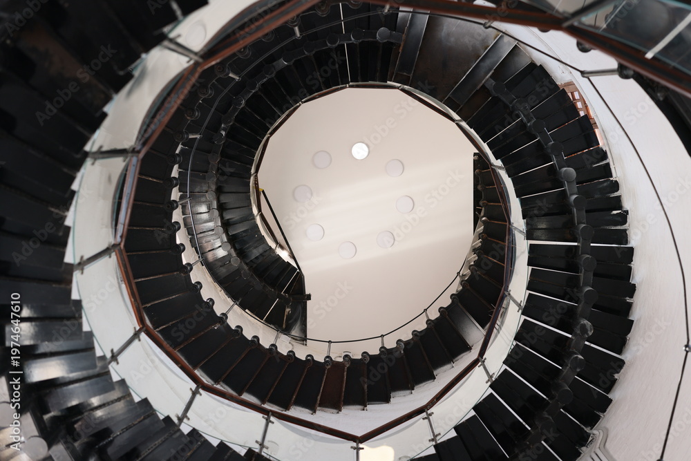 Fototapeta premium Abstract architecture with concentric rings and contrasting shadows