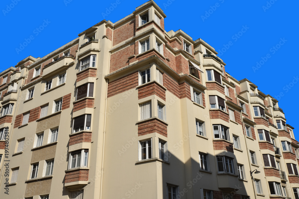 Naklejka premium Façades brique et pierre à Paris